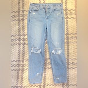 American Eagle Mom Jean